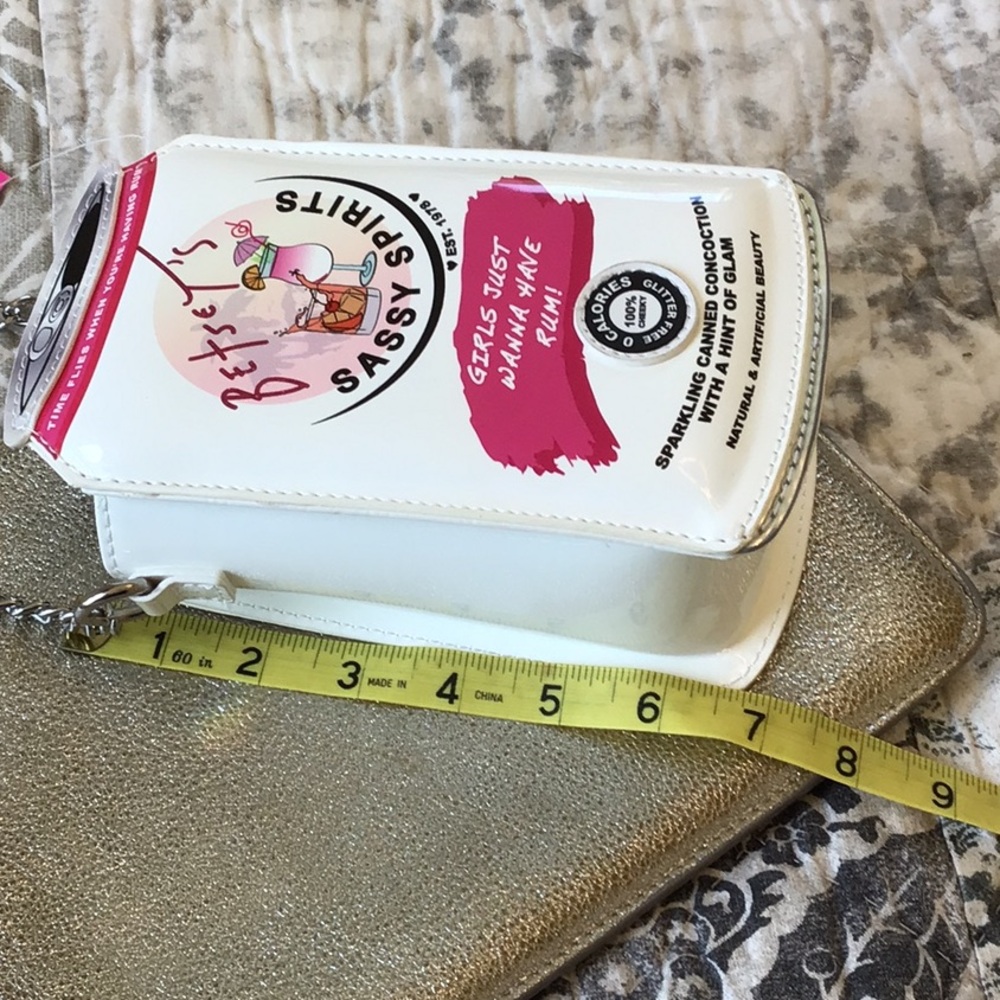 Betsey Johnson Drink Cross Body Bag - Picture 4 of 12
